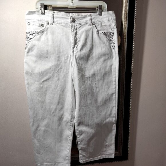 Plus Size Style & Co. White Capris With Sequined Embellishments - Picture 2 of 6